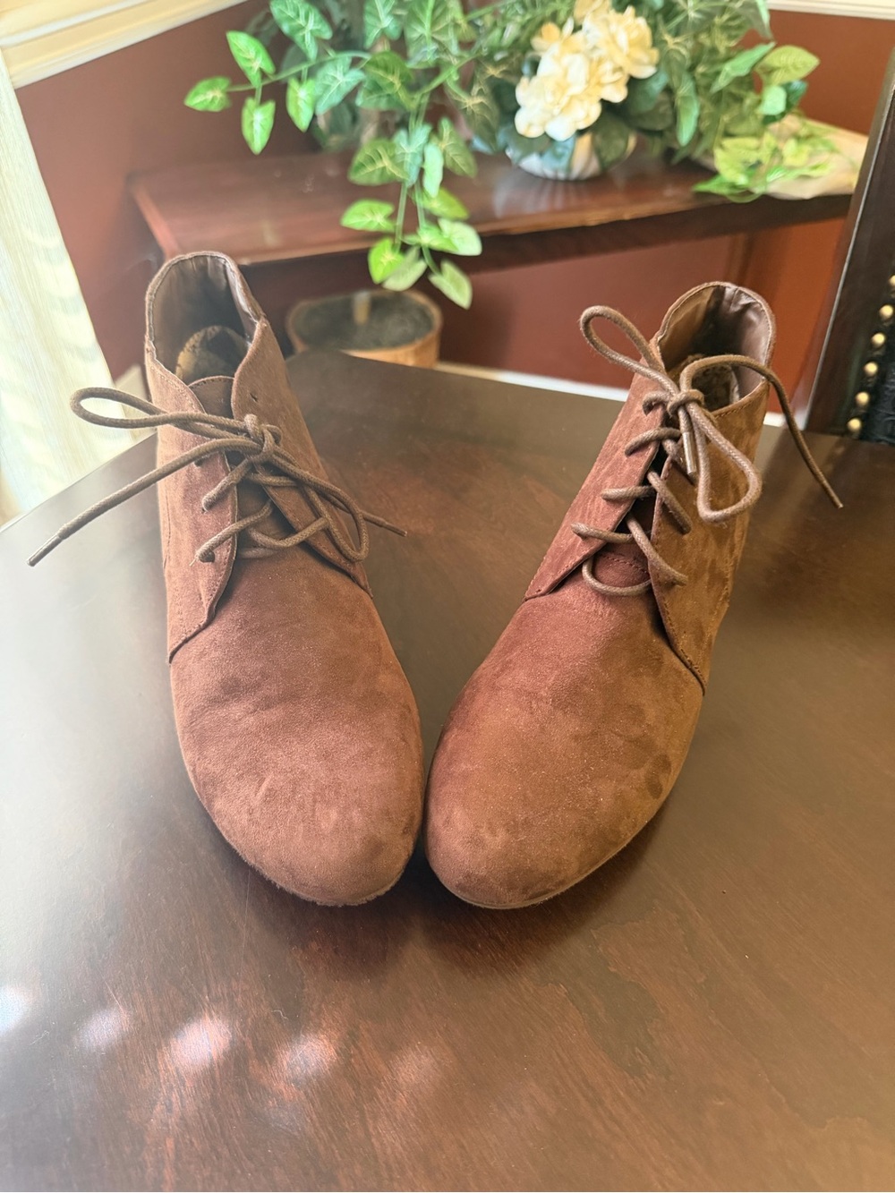 Women's Brown Suede Lace-Up Ankle Boots